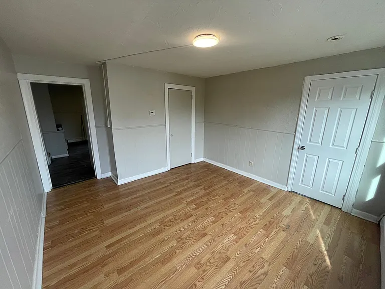 5 Forest Ave #7 — Photo 1