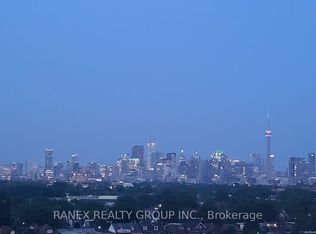 181 Sterling Rd E #919, Toronto, ON M6R 2B2