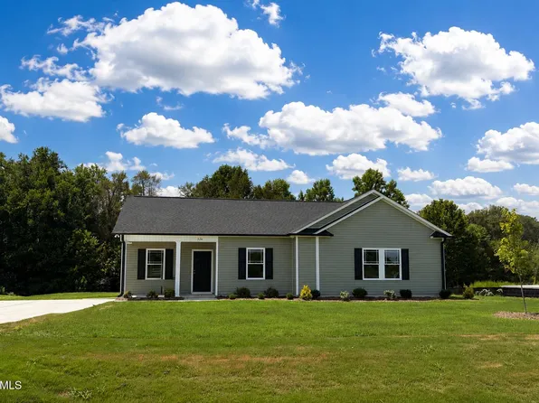 326 Barbours Place Dr, Four Oaks, NC 27524