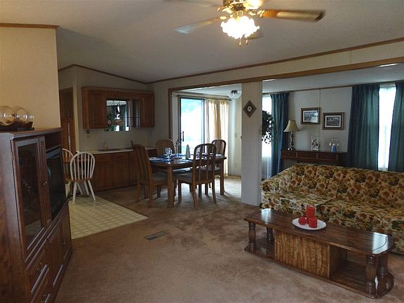 2nd image of 33805 Palomino Dr