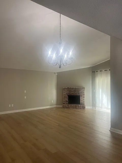 3 bed, 1312 sqft, $2,200 — Photo 2