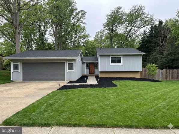 5348 Black Oak Dr, Fairfax, VA 22032