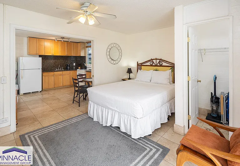 240 Liliuokalani Ave #301 — Photo 8