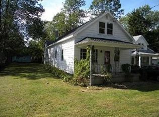 6892 Wellington Dr, Derby, NY