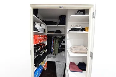 Rented by Peter Ashe