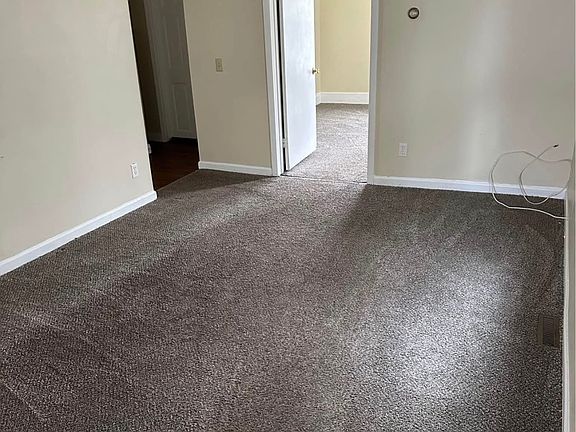 5th image of 516 E Main St Unit 1