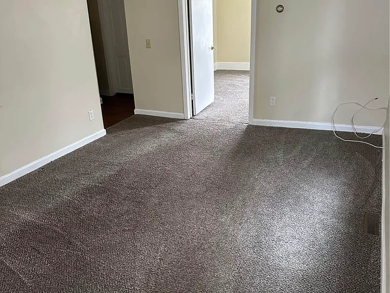 516 E Main St #1 — Photo 5