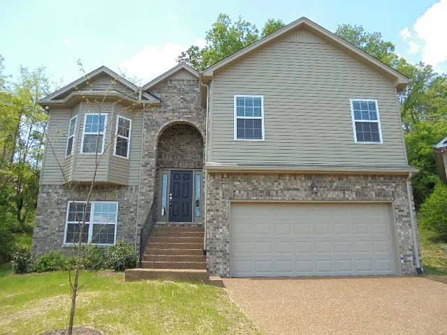 1413 Napa Point W — Photo 1