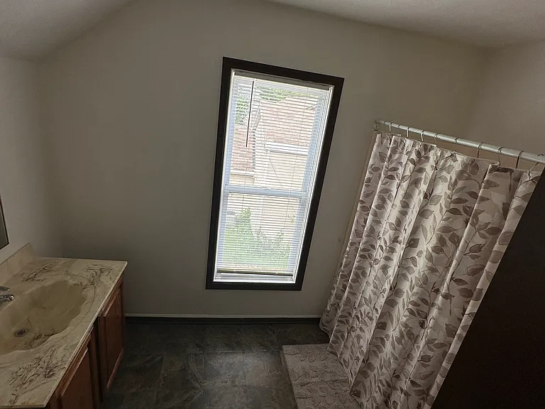 320 S 3rd St #2 — Photo 9