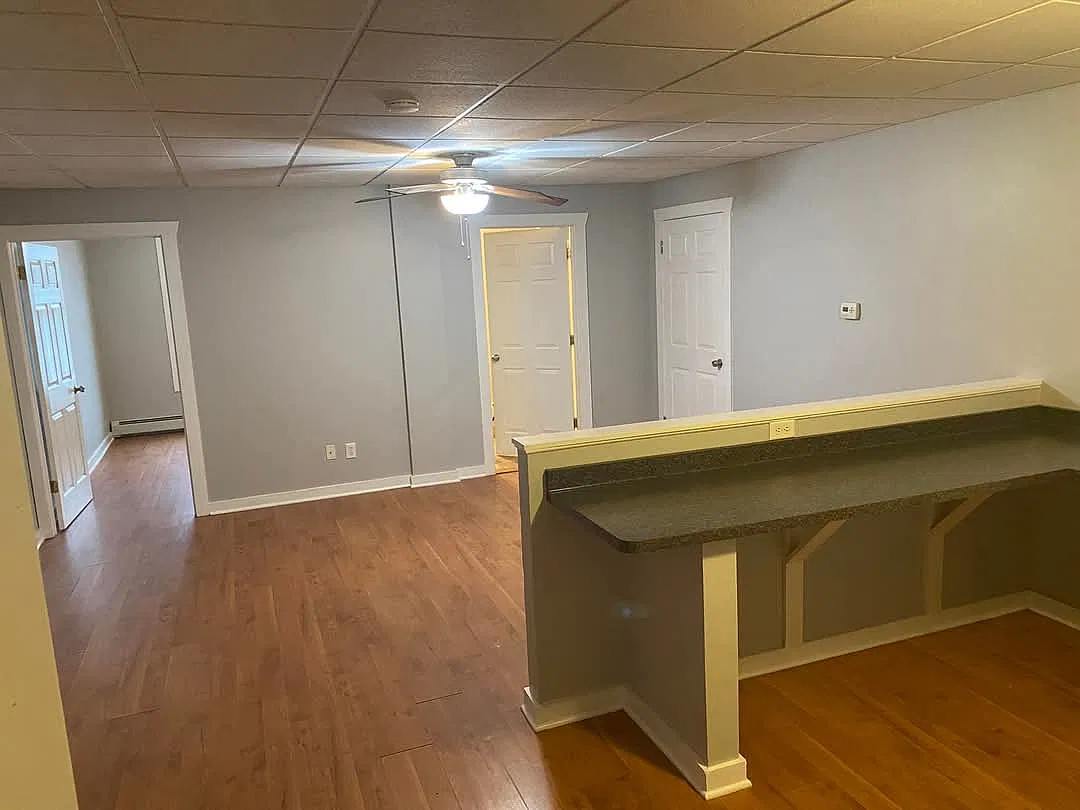 1 bed, 850 sqft, $1,000 — Photo 4
