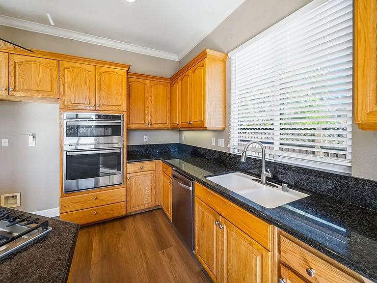 4855 Greencastle Way — Photo 20