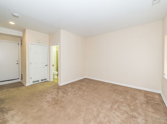 3rd image of 713 S Kedzie Ave Unit 3