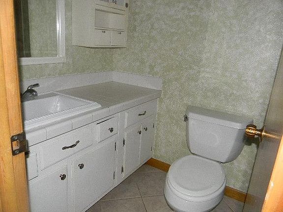 5th image of 4077 Dryden Dr