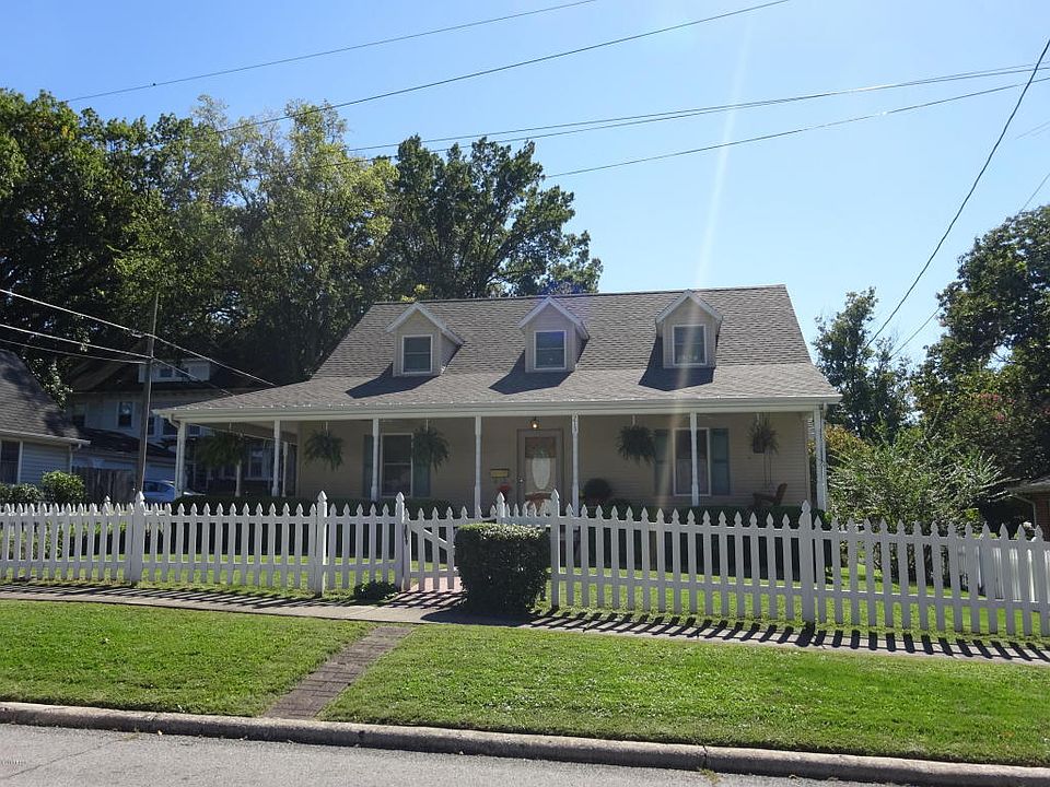 1st image of 215 W Logan St