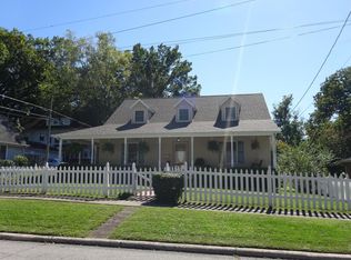 215 W Logan St, Harrisburg, IL 62946