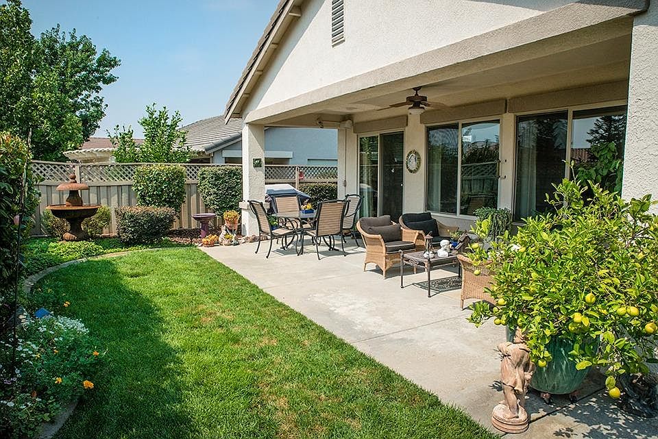 1st image of 1481 Ivy Arbor Ln