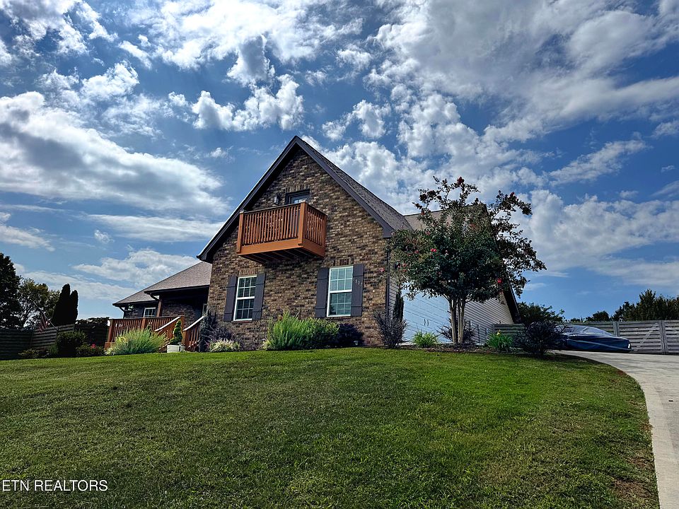 1st image of 1807 Grey Ridge Rd
