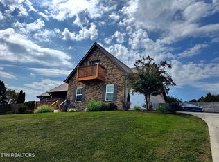 1807 Grey Ridge Rd, Maryville, TN 37801