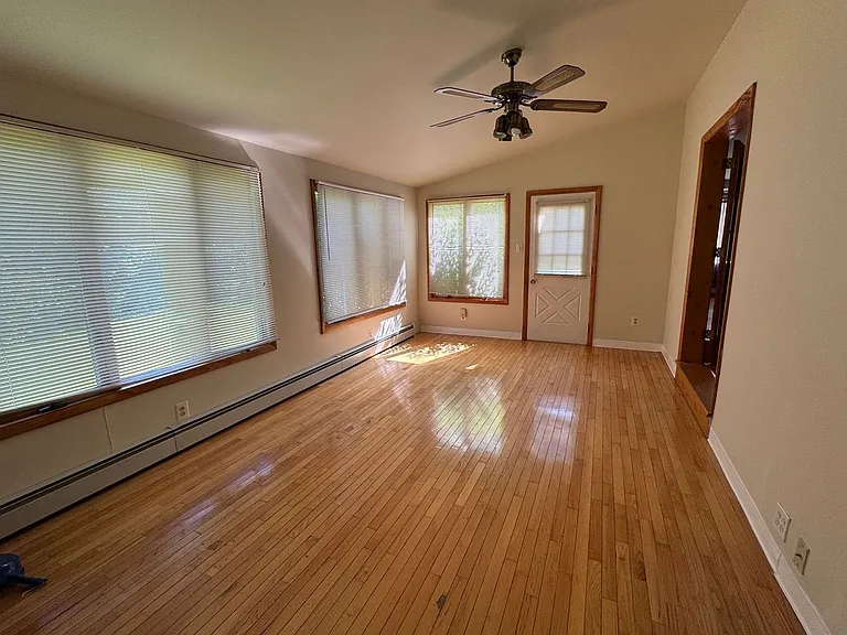 1131 Trewellyn Ave — Photo 20