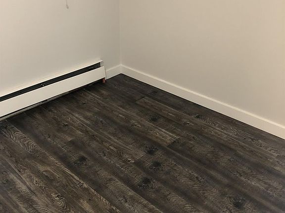 5th image of 10608 100th St #3