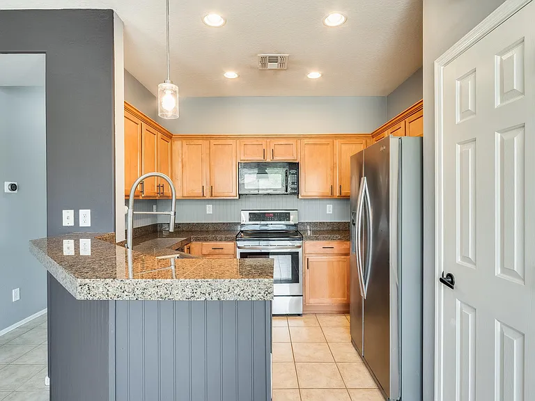 39534 N Bent Creek Ct — Photo 11