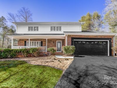 108 La Bellevue St, Morganton, NC, 28655