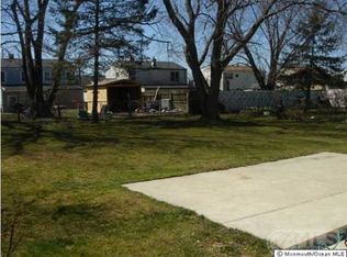 22 Scholer Dr, Union Beach, NJ 07735