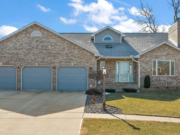 3800 Autumn Ln, Valparaiso, IN 46385
