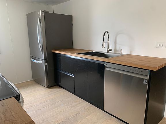 2nd image of 3611 W Belmont Ave Floor 2