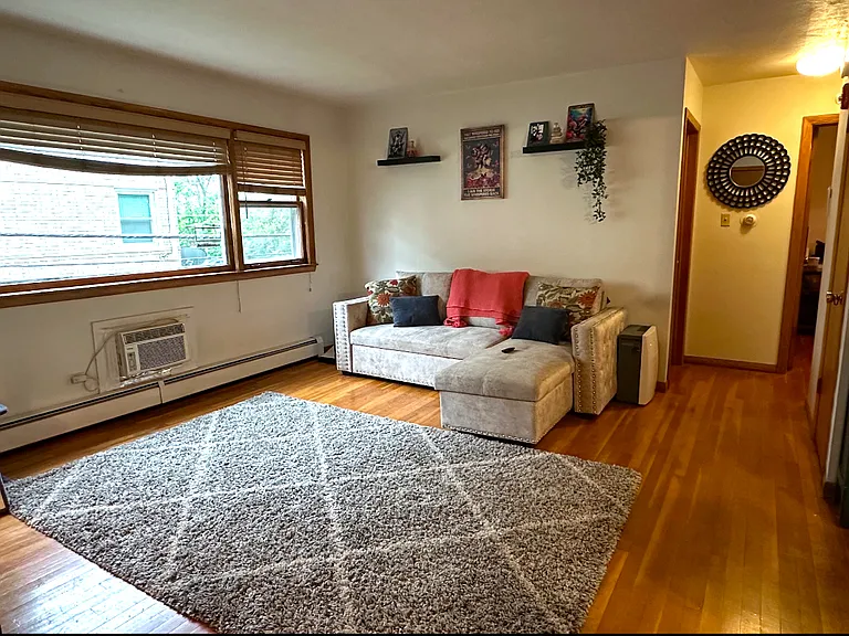 406 Beach Ave #1D — Photo 4