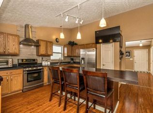 6915 Idlelea Dr, Reynoldsburg, OH 43068