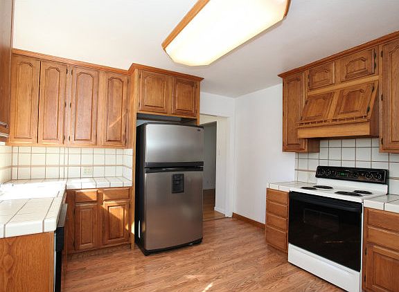 5th image of 15046 Joanne Ave