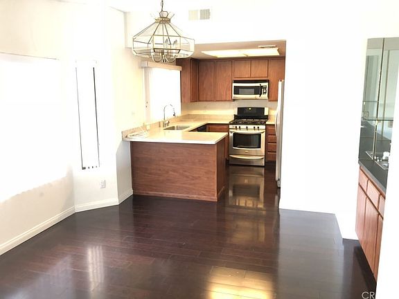 4th image of 14050 Magnolia Blvd APT 212