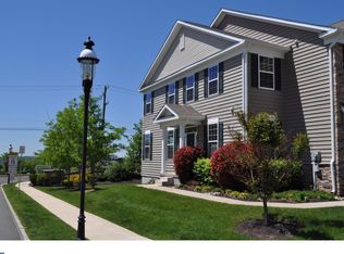 330 Fairfield Cir S, Royersford, PA 19468