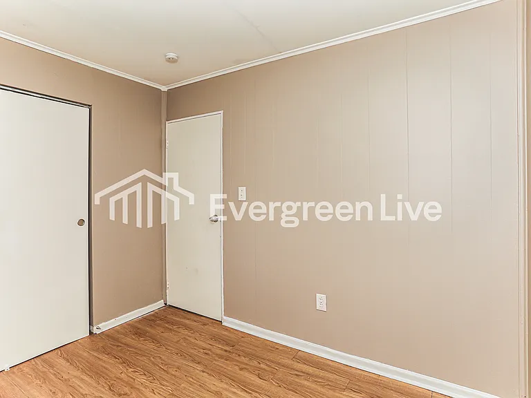 9622 Sacramento St — Photo 12