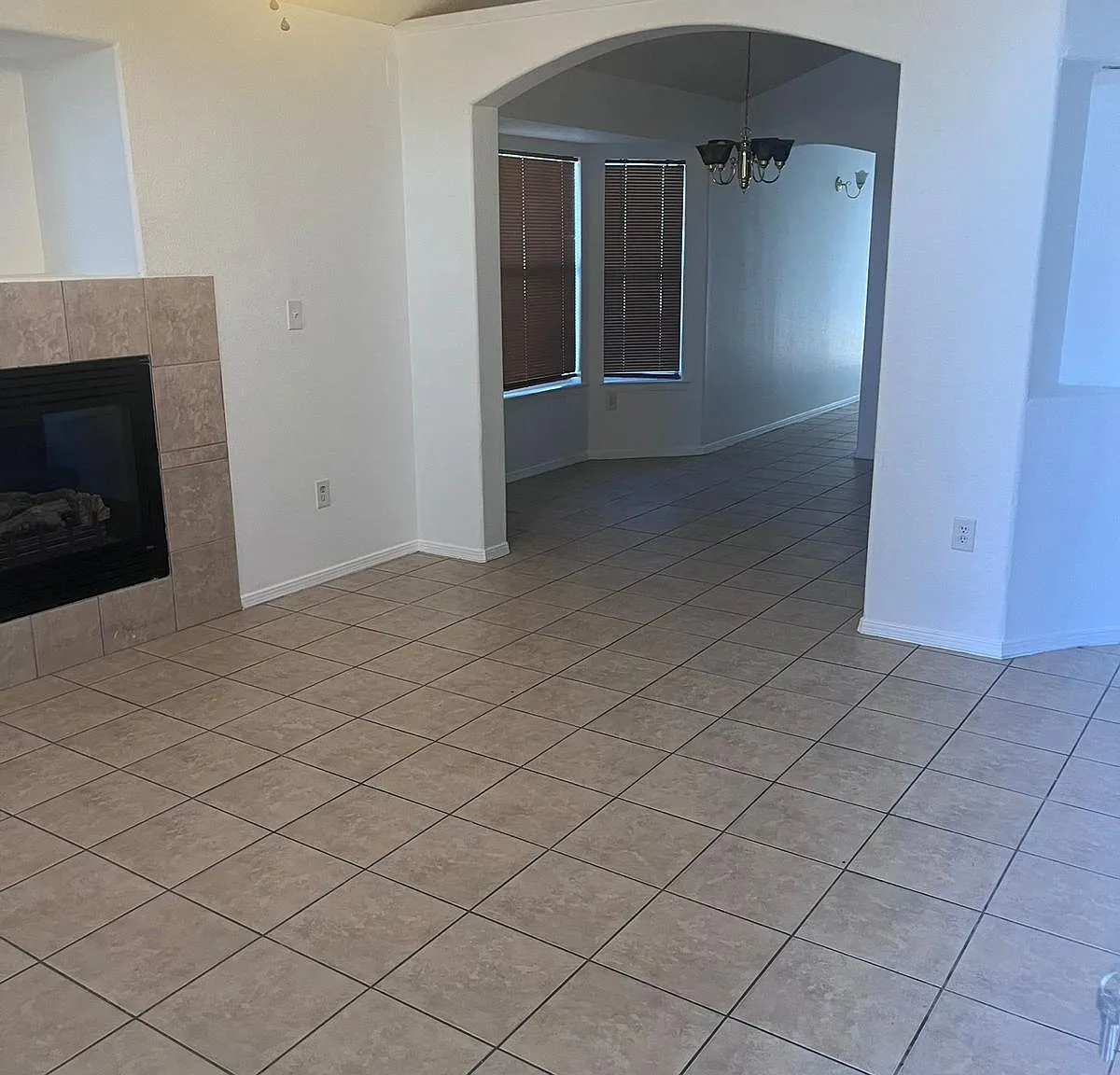 4 bed, 2.0 bath, 1205 sqft, $1,495 — Photo 2