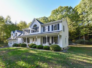 6 Stonemeadow Ln, Collinsville, CT 06019