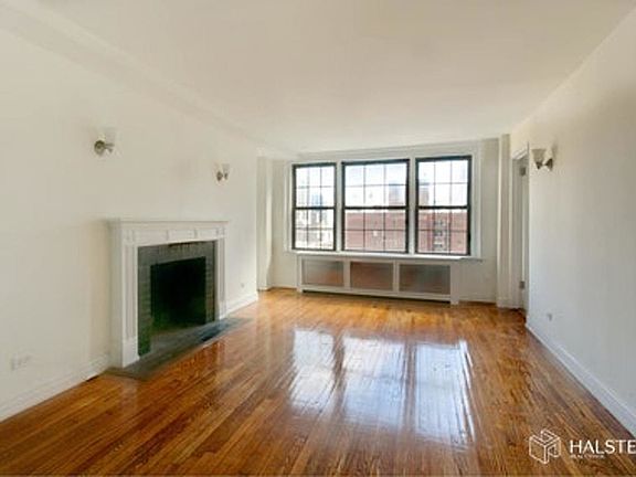 3rd image of 15 Park Ave #16C