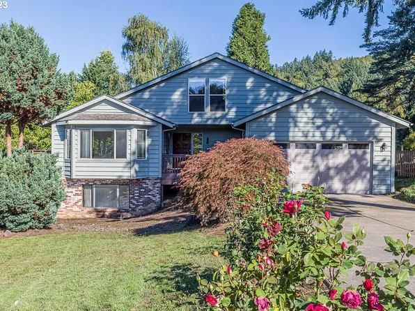 1423 SW 20th Ct, Gresham, OR 97080