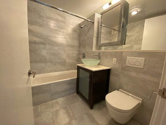 5th image of 156 Prince St APT 4A