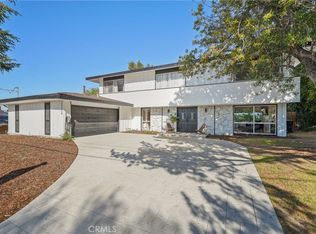 22334 Liberty Bell Rd, Calabasas, CA 91302