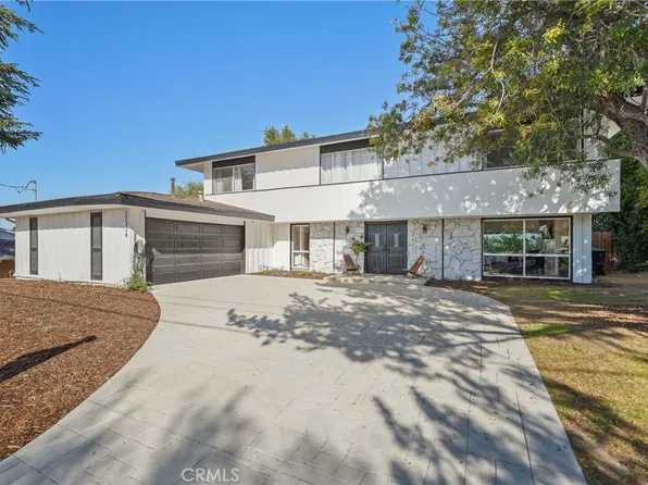 22334 Liberty Bell Rd, Calabasas, CA 91302