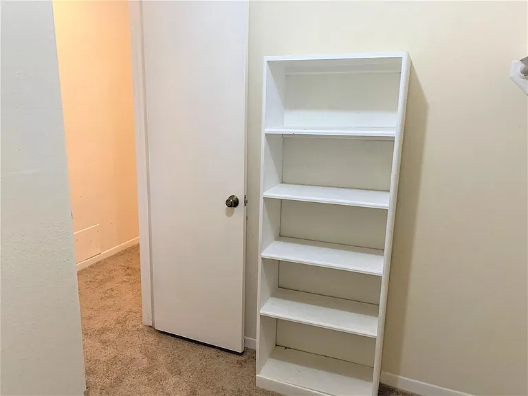 4224 Boone Rd — Photo 5