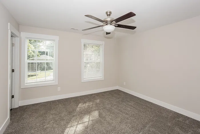 3 bed, 2.5 bath, 1356 sqft, $1,845 — Photo 4