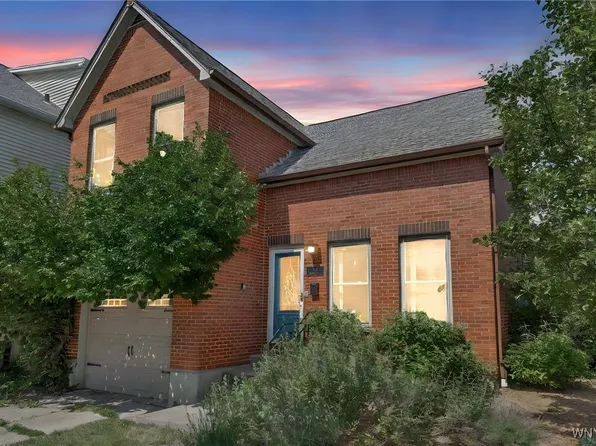 133 Whitney Pl, Cheektowaga, NY 14201