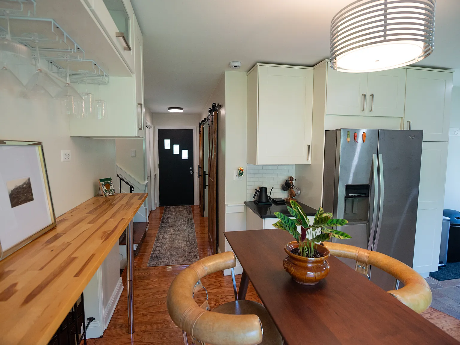 3 bed, 1428 sqft, $3,500 — Photo 1