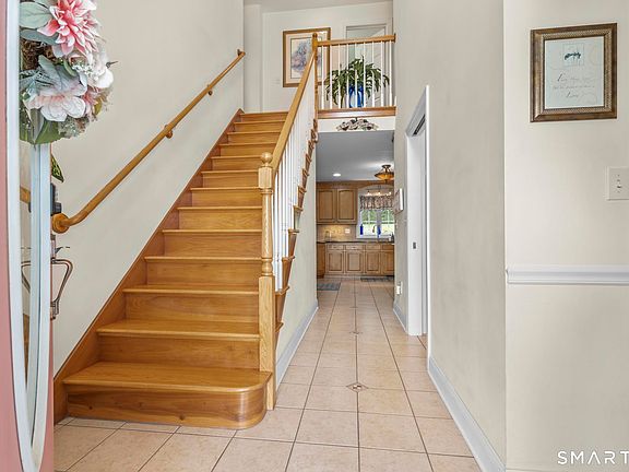 3rd image of 44 Sophia Court