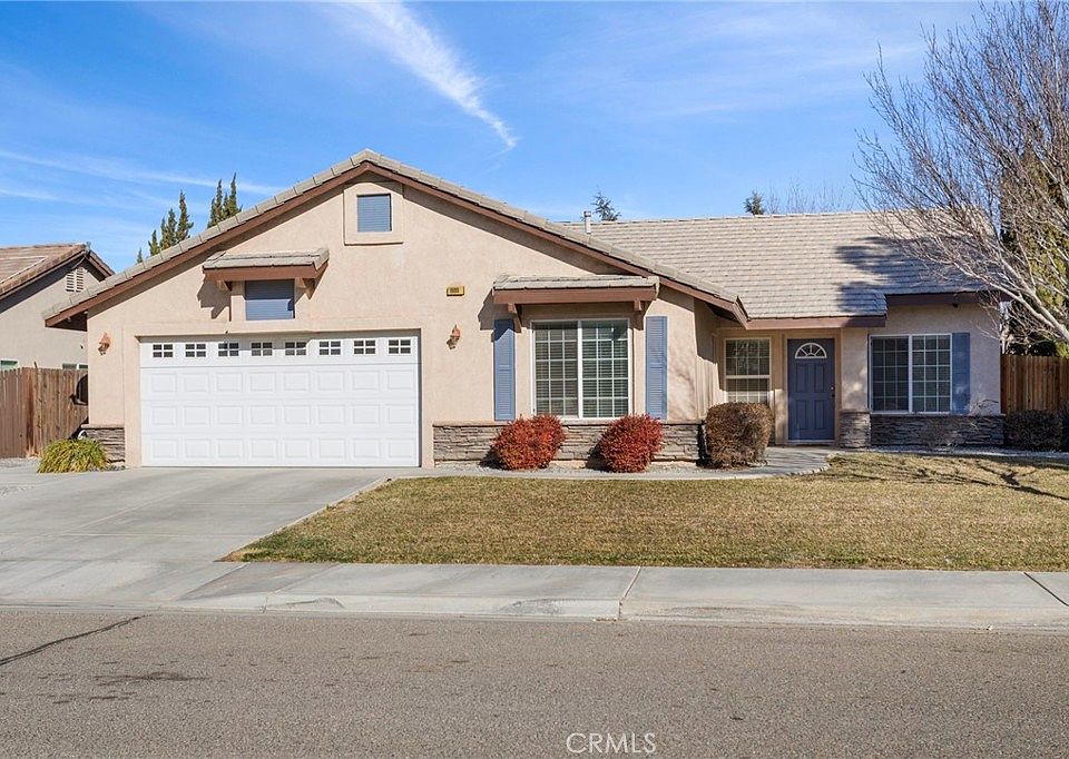 1st image of 16010 Holly Brook Ln