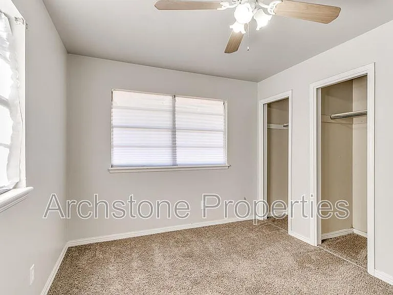 1424 Tanglewood Dr — Photo 17