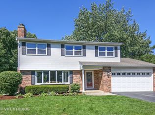 2S168 Big Horn Dr, Wheaton, IL 60189